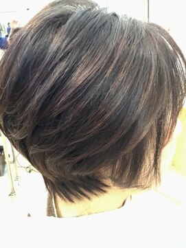 美容室 コーラル ショートボブ