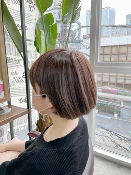 ルーファス 恵比寿 渋谷(Ruufus) 40代白髪ぼかしハイライト耳かけボブ【Ruufus恵比寿渋谷】31578