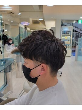 クオーター(QUARTER) ショートアップバングラフウェーブ