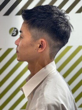 バーバーバー 四谷(BARBER-BAR) 大人の刈り上げスタイル
