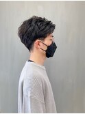 ツーブロック刈り上げショート _ アップバング
