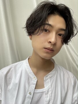 バイオレット 表参道店(Violet) ウェットスタイリングでお色気センターパート