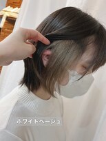 スイート ヘアデザイン(Suite HAIR DESIGN)&nbsp;イヤリングカラー ホワイトベージュ