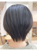 大人前下がりショートボブ