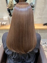 『何度もカラーを楽しむ...』繰り返したカラーのダメージ...でもまた楽しみたい。[平塚駅]