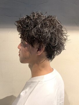 ロダット 横浜(LODAT by little) スパイラルパーマ【LODAT横浜】