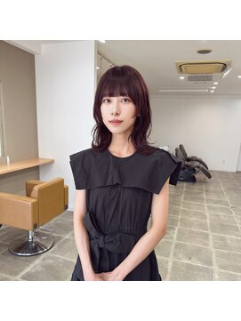 シンス(Since) レイヤーカット/顔周りデザイン/巻き髪/暖色カラー/ラフウェーブ