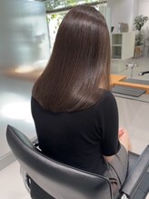 フー(hu) 艶髪ストレートブラウンベージュブリーチなし
