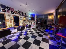 リット(Lit)の雰囲気（閉店後はLEDが映えて雰囲気が変わりBAR見たいな雰囲気になります）