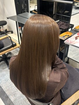 トロワエピ 表参道(Trois epis) くすみベージュ/髪質改善弱酸性マジックトリートメント