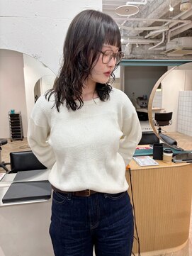 ラヴィズム(LUVISM) 顔周りレイヤーくびれレイヤーおくれ毛前髪万代新潟