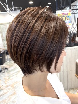 リノナ(Linona) ロングショートワンカールパーマカーキグレージュ前髪錦糸町