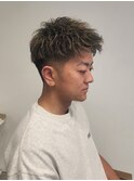 刈り上げジェットモヒカンショートメッシュハイライト