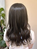 ル コワン ククー(Le coin coucou) オリーブカラー