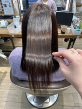 リーナ ビューティガーデン(LiNA BeautyGarden)の写真/毎朝のセットが楽になる！自然で柔らかい仕上がりのストレートが得意