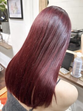 ラレイ ハラジュク(Lalei harajuku) 【白石】ブリーチなし赤髪チェリーレッド暖色艶カラーロング原宿