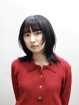 アンリ(Anri) レイヤーウルフカット