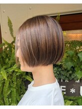 スクエアウーノ 博多(SQUARE＊UNO HAKATA)&nbsp;透明感アッシュ×美シルエットボブ