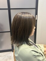 ルーム 大通店(ROOM)&nbsp;オリーブベージュ　透明感カラー　切りっぱなしボブ