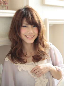 エイミーバイアフロートザガーデン 浦和店(amie by afloat the garden) 大人かわいい愛されラフかわセミディ◎