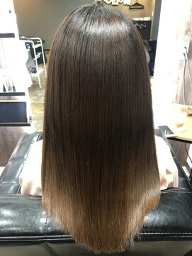 プライベートサロン フェディス(private salon Fedis) ツヤサラストレート!