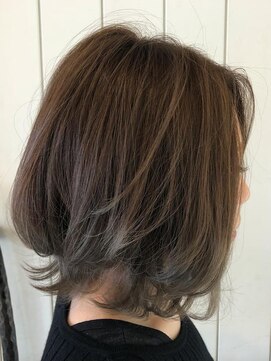 セラ(SERA) 外国人風ボブ