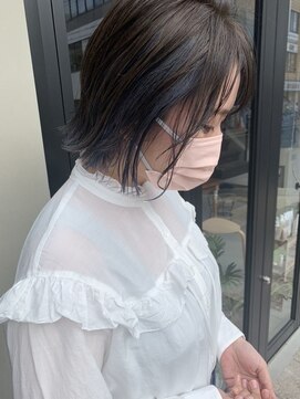 ヘアー アイス ルーチェ(HAIR ICI LUCE) 担当西田　外ハネ　切りっぱなしボブ　インナーカラー