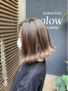 グロー(glow) ハイライト/オンカラー/シークレットハイライト/外ハネミディ