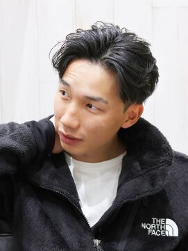 ヨシザワインク プレミアム 横浜 桜木町店(YOSHIZAWA Inc. PREMIUM) パーマ風癖毛6:4アップバングカジュアルショート