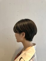 ココ スムス(coco sumusu) ショート×耳掛けスタイル