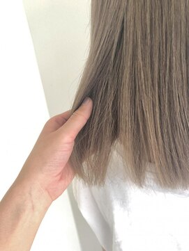 ネオヘアー 曳舟店(NEO Hair) ミルクティーベージュ/曳舟/ハイトーンカラーオリーブグレージュ