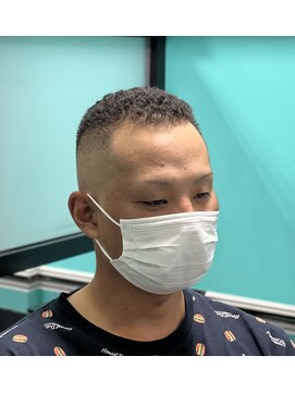 デュード(DUDE) パンチパーマフェード