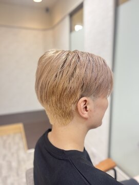 ルミエールイリゼ 城陽店(Lumiere Irisee) 外国人風のブロンドヘア