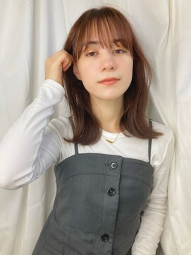 ブリス(VLISS) ミディアム レイヤーカット 顔周りレイヤー 透明感 20代30代40代