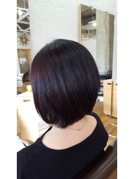 ミネオヘアー インサイプール(ミネオヘアー in saipool) レイヤーボブ