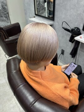 グラッジ 池袋(GLADGE) ホワイトベージュ