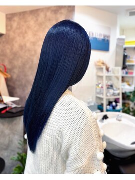 ネイビーブルー