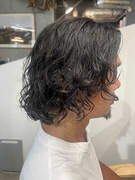 ファロー(furrow) ミディアムパーマ