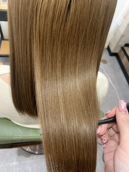 シャーム(scharm)の写真/【姫路駅1分/姫路駅前第一ビル4階】話題の髪質改善を専門店ならではのクオリティーと価格で提供！