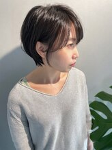 レイル(Reil) 大人っぽいショートヘア