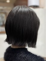 シェリー(Cherie) 切りっぱなしボブ