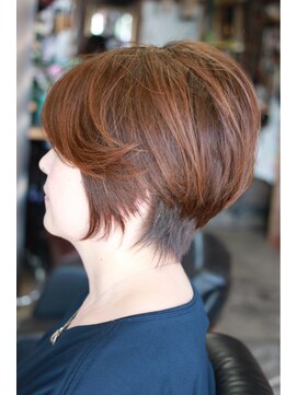 オーバーキャプテンネイキッド(OVER CAPTAIN NAKED) 頭のカタチが奇麗に見える♪デキルオンナのモードショート