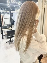 ケアブリーチ×２回で作るハイトーンカラー