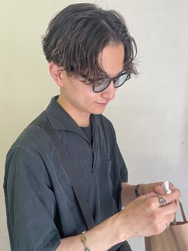 キャンバス バイ ネオリーブ 横浜西口(Canvas by neo.) センターパート ツイストスパイラル【横浜】