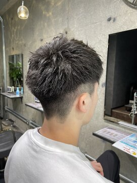 ライズ 綾瀬店(RISE) 束感がかっこいい！！夏のツーブロックアップバングショート！！