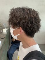 ローウェ バイ フィフス 立川メンズサロン(Louwe by fifth)&nbsp;センターパートツイストスパイラルパーマメンズマッシュパーマ