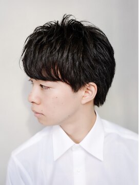 アルファ 新宿(alpha) フェザーパーマ/刈り上げセンターパート/サーフカール[新宿]