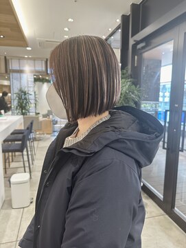 ステアケース 武蔵小杉店(stair:case) 大人ボブお洒落ヘア 白髪ぼかし デザインカラー 武蔵小杉