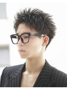 オーシャントーキョー シブヤジンナン(OCEAN TOKYO shibuya JINNAN) 韓国ヘアカルマパーマカルマバングセンターパート黒髪ウルフ