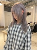 ホワイトグレージュ